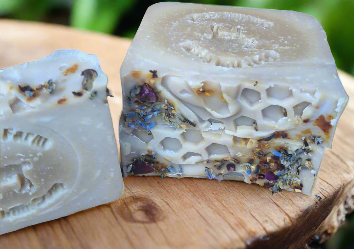 Goat MIlk Soap - Honey Bee